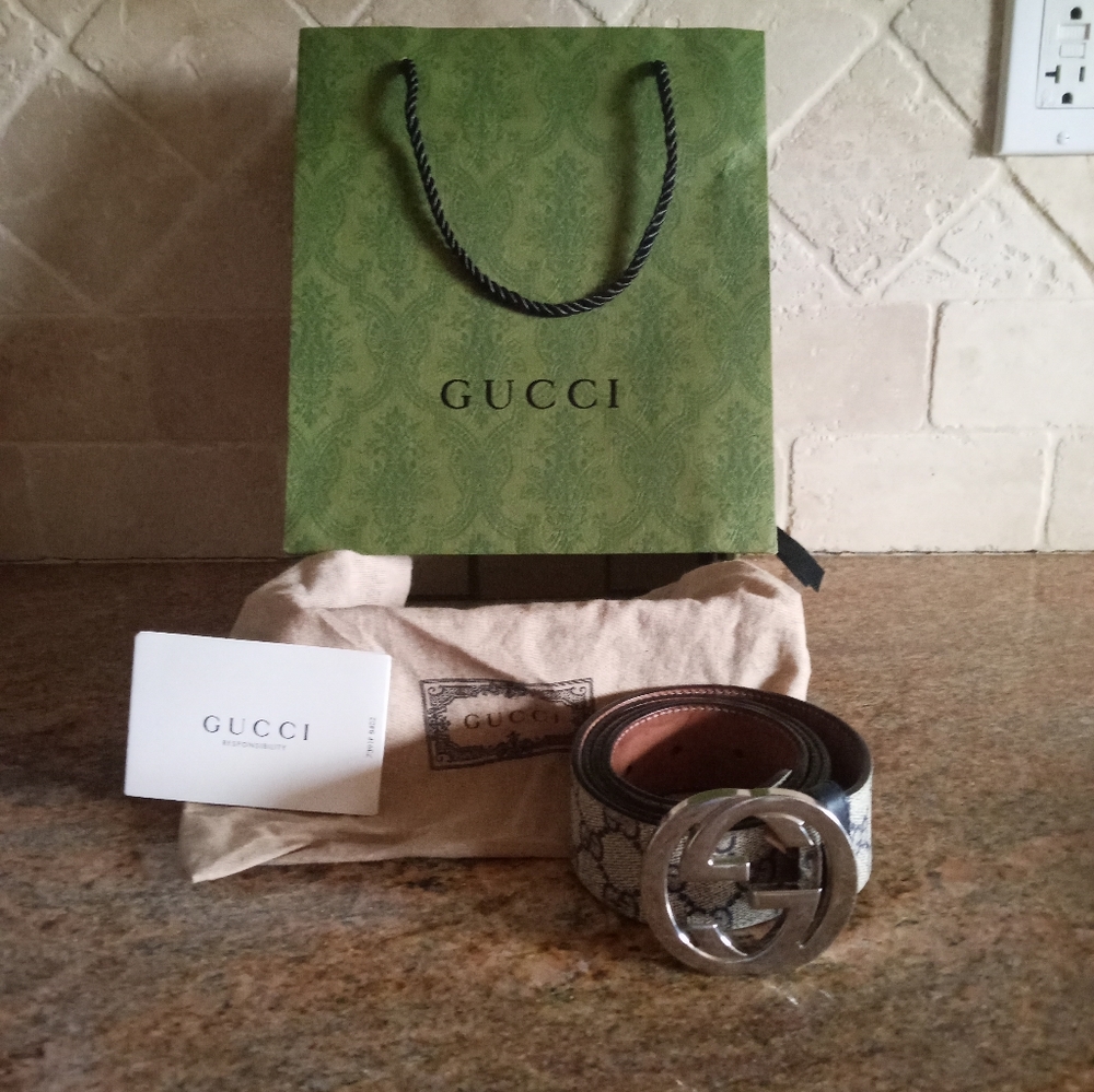 Gucci Belt. Awesome condition. AUTHENTIC. This is the Blue print not brown.